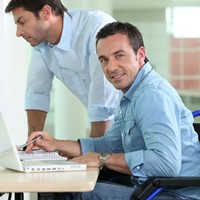 Travailleurs handicapés : un guide pour aider les employeurs à aménager les postes