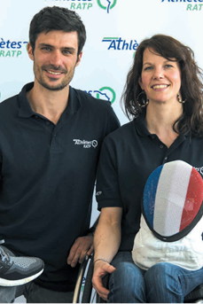 Les deux sportifs handisport soutenus par la RAPT : Gautier Simounet (à gauche) et Delphine Bernard (à droite)